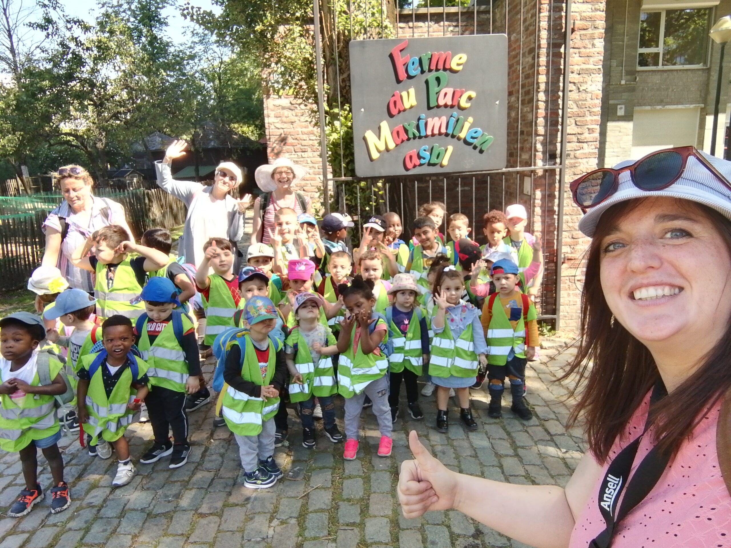 Lire la suite à propos de l’article Une journée à la ferme et au parc Maximilien avec les tout petits et les tout grands de maternelle